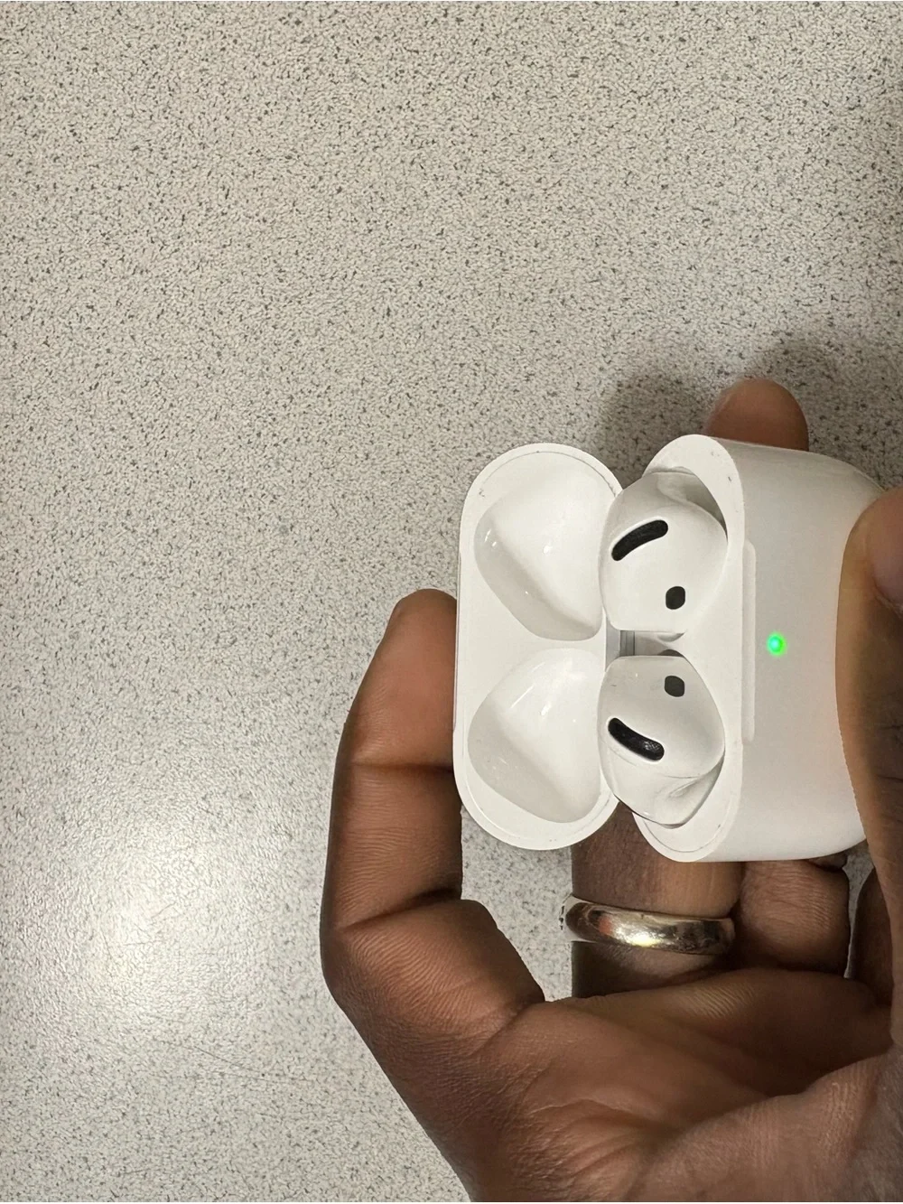 Brand new Apple White Wireless Earbuds with Charging Case and Packaging